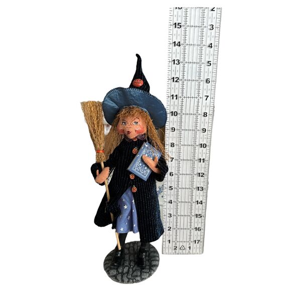 Annalee Witch Doll 10” Halloween Figure Broom Hat Book Decoration 2007 Vintage - Picture 3 of 11